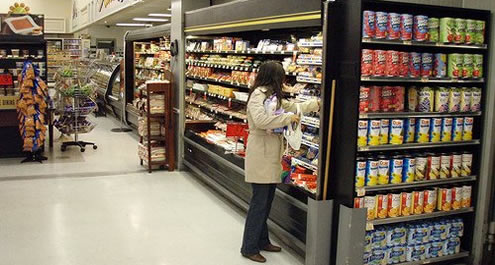 En España, planean reducir uso de las bolsas en supermercados