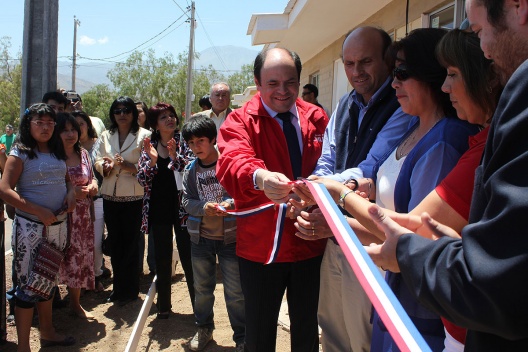Chile: Se entregaron colectores solares térmicos a familias en Combarbalá