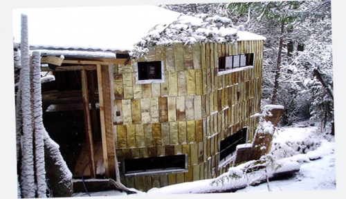 Argentina: Una casa construida con latas en Bariloche