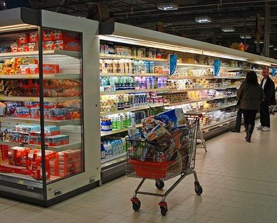 Alimentos que no se debe comprar en el supermercado para una vida sana