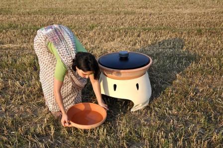 Horno solar para convertir agua salada en potable (VIDEO)