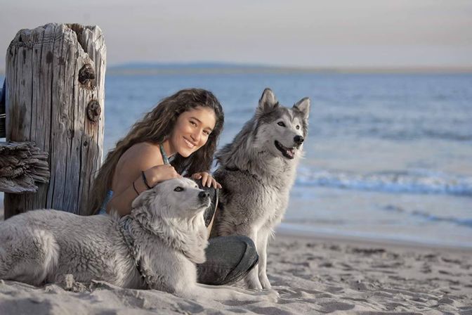 Qorianka Kilcher, la actriz de Hollywood defensora de los derechos indígenas y la naturaleza